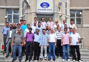 25 yıl sonra aynı sınıfta buluştular